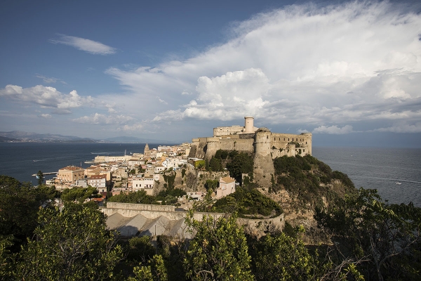 Ti mando a Gaeta